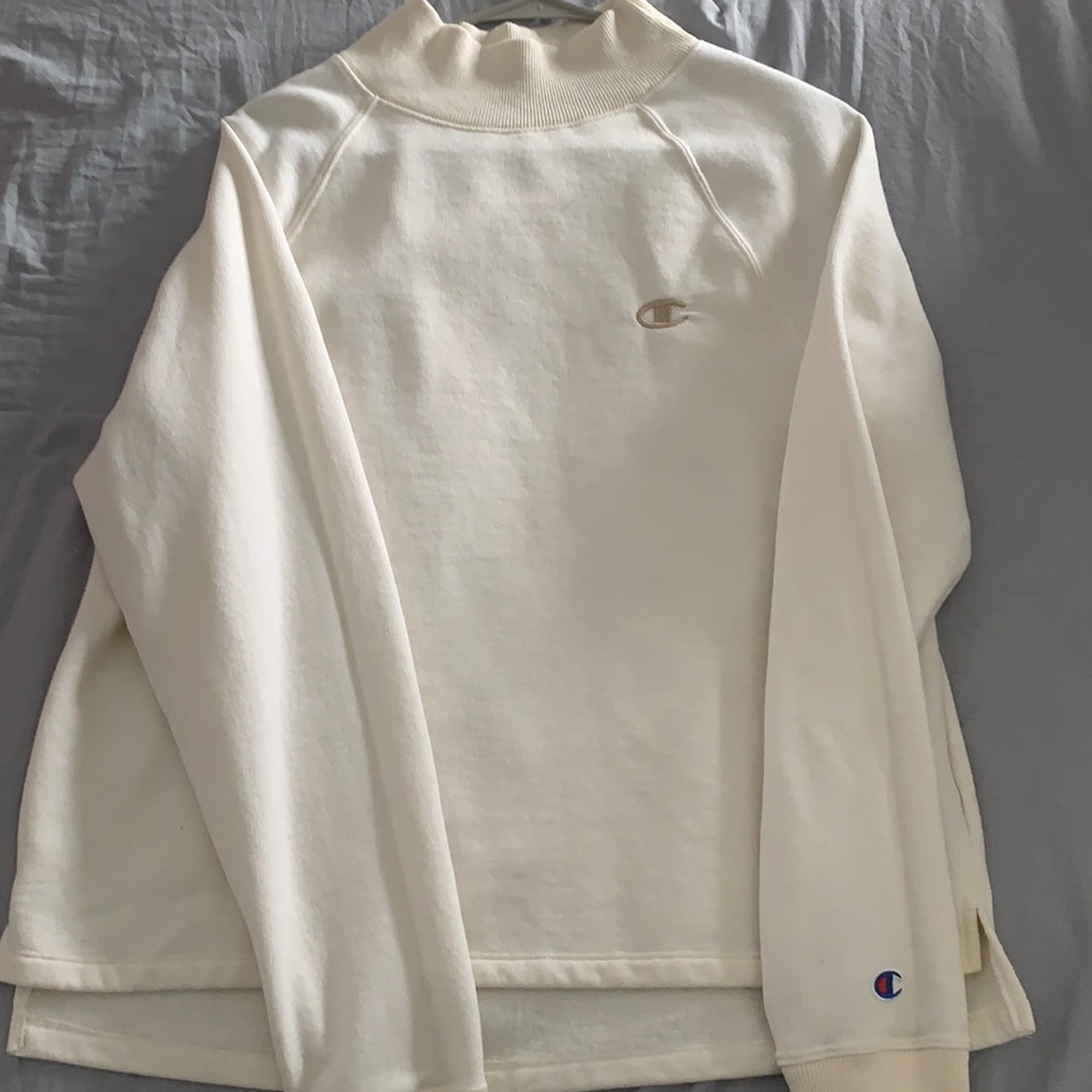 Champion Creme colored turtleneck sweatshirt (size: large)